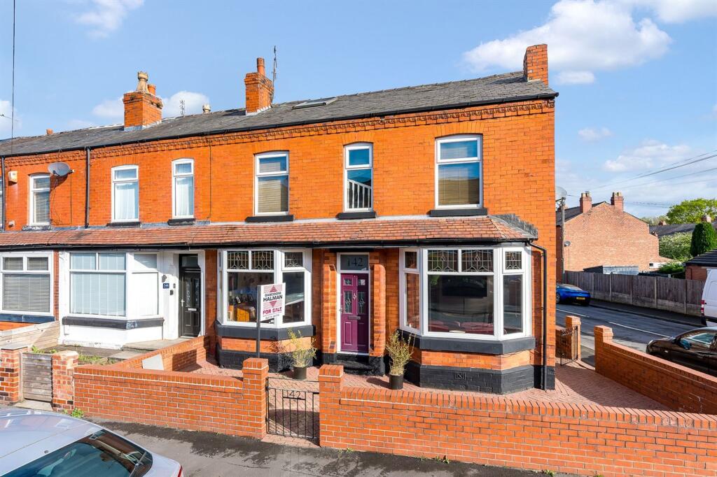 4-bed terraced on Glebelands Road, Sale, M33, £475,000