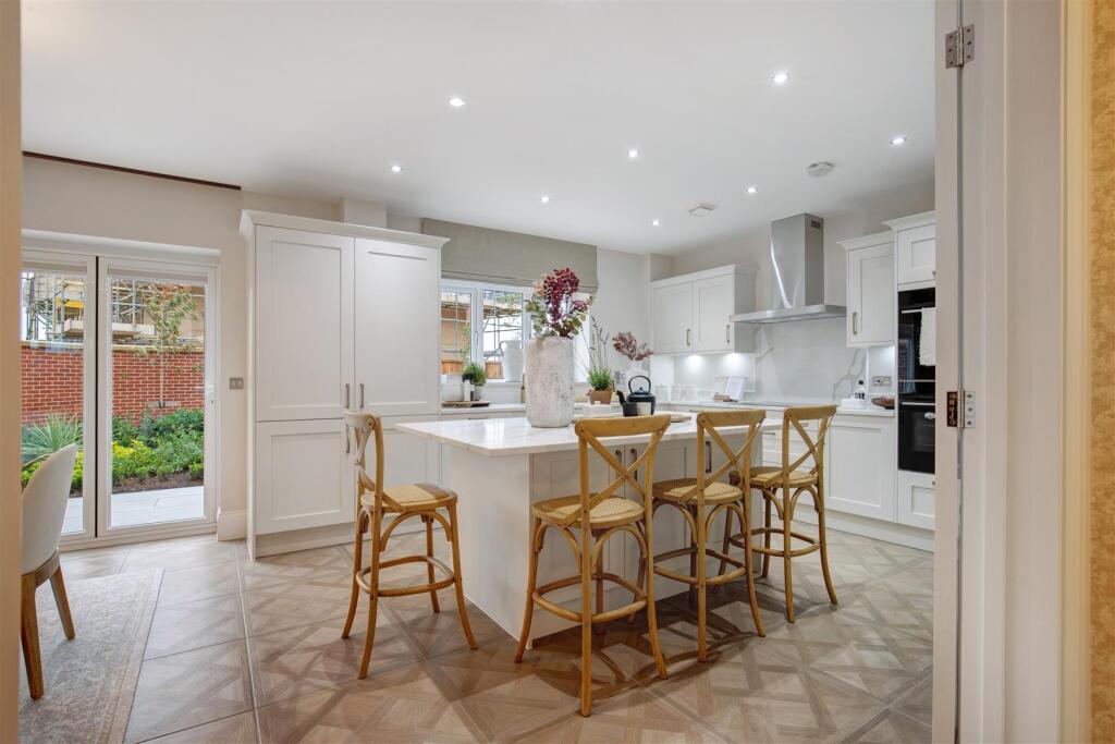 House in Lawford - View 5