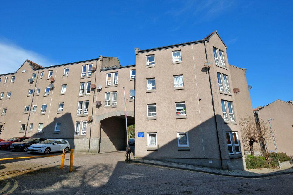 Apartment in Aberdeen - View 2