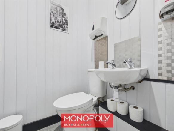 Mens Wc