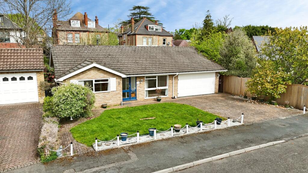 Main image of property: Suffolk Road, Worcester Park, KT4