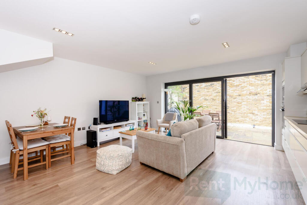 Main image of property: Gosberton Road, London