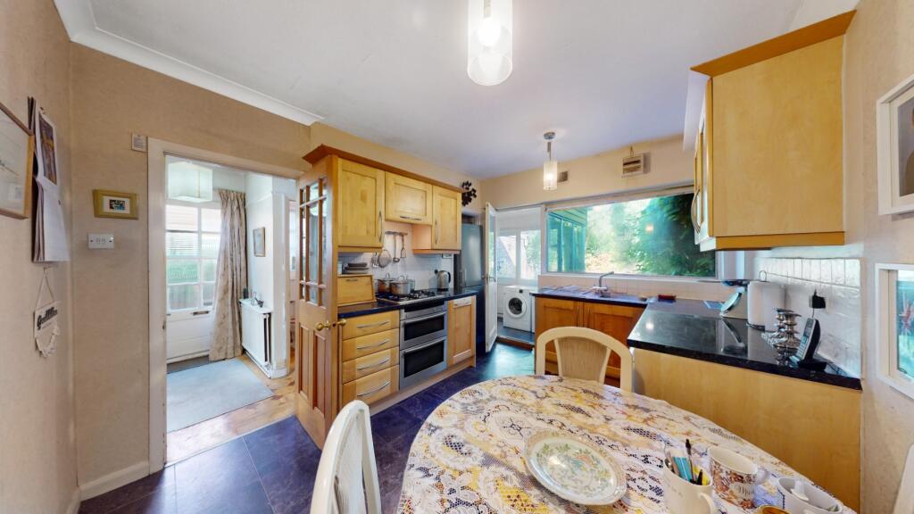 House in London - View 3