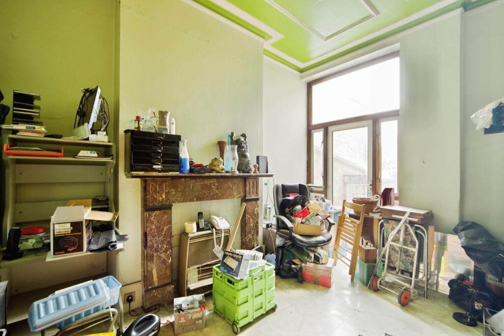 House in London - View 2