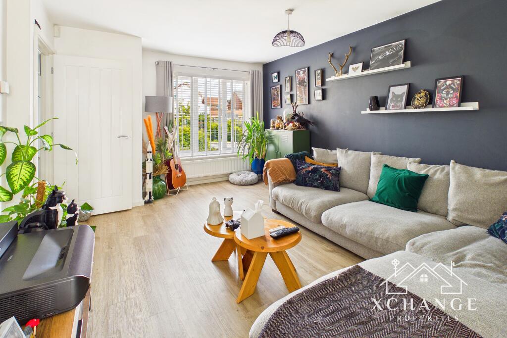 House in Nuneaton and Bedworth, Warwickshire - View 2