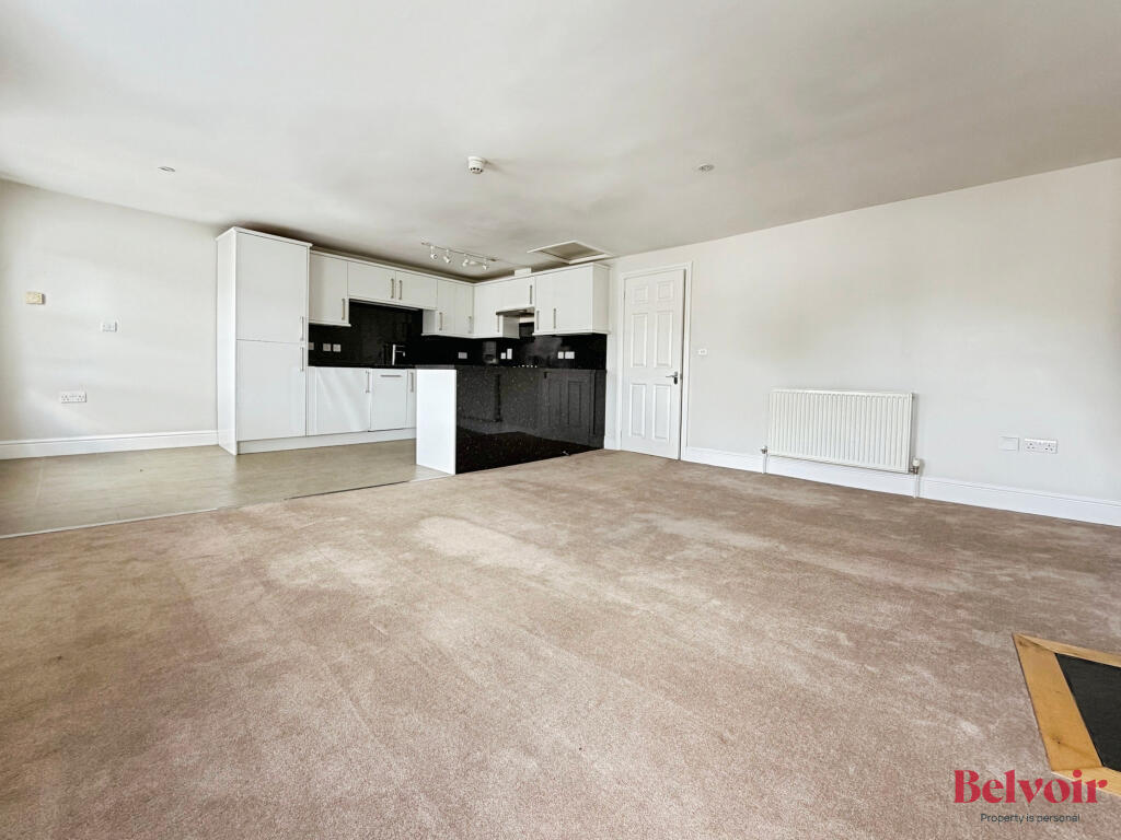 Apartment in Gloucester - View 3