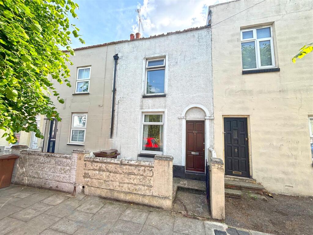 Main image of property: Saunders Street, Gillingham