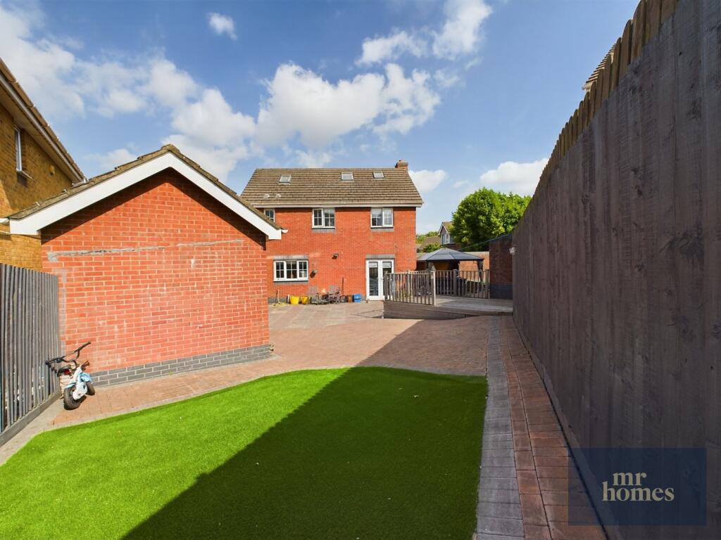 4-bed detached on Thorne Way, St Marys Field, Cardiff, CF5, £390,000