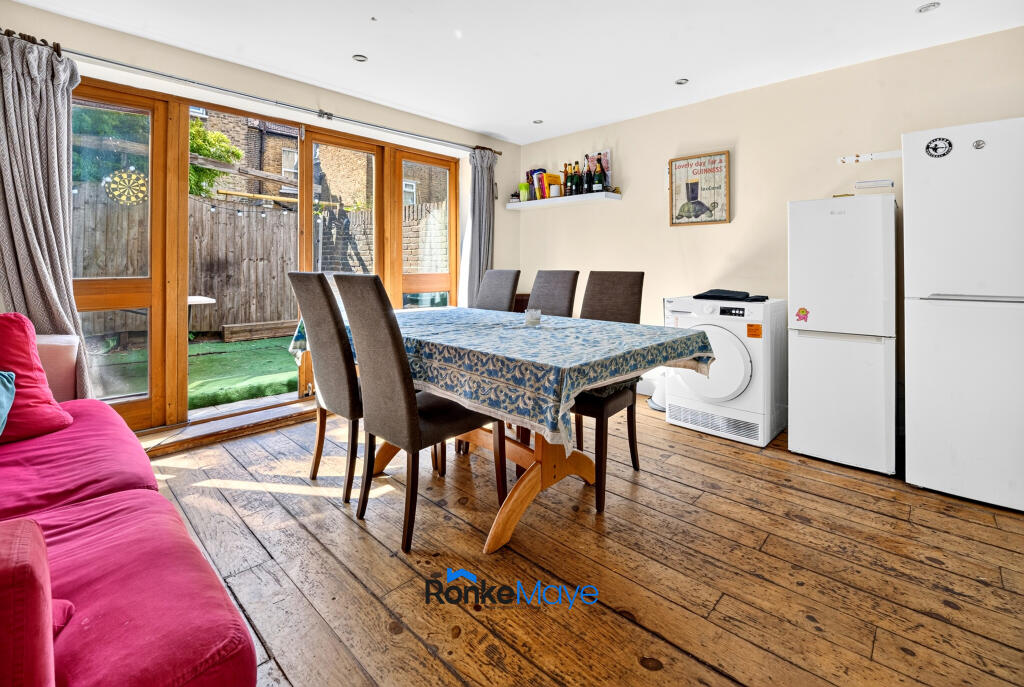 House in London - View 3