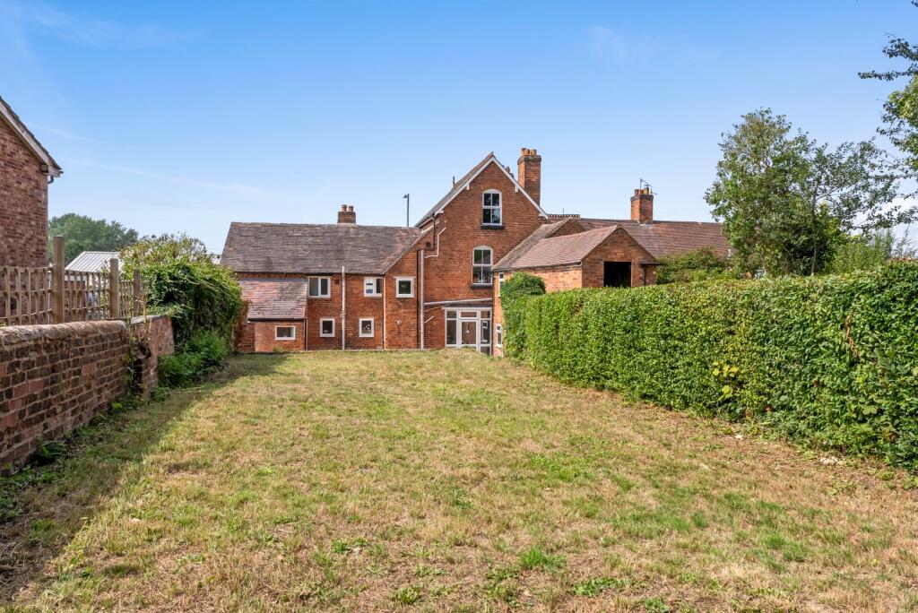 Additional image 5 of Worcester Road, Bromsgrove, B61 7HN