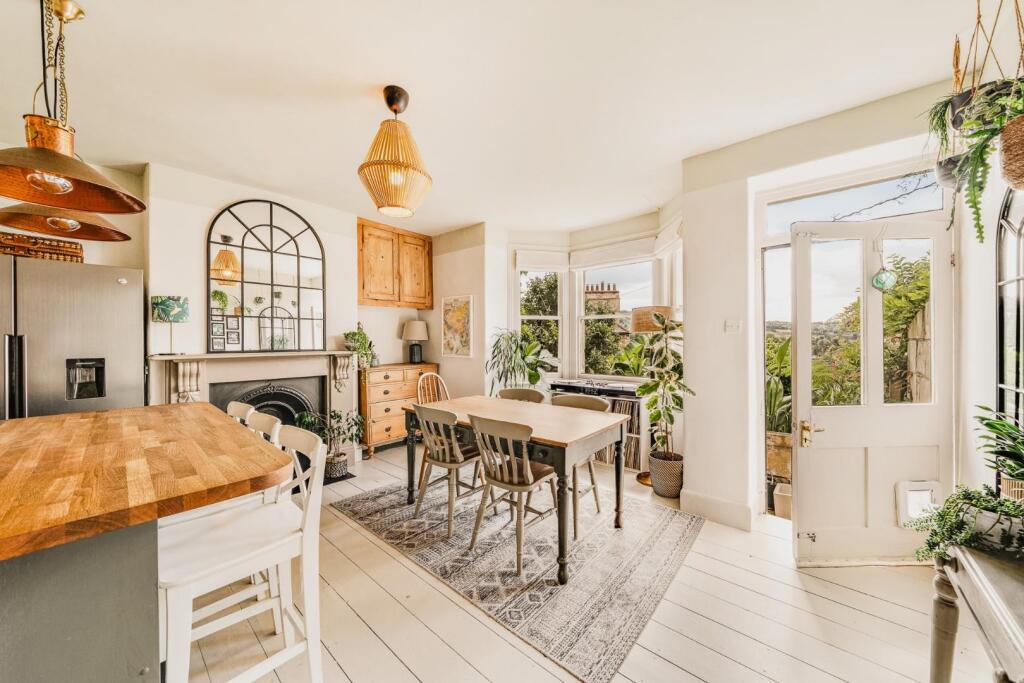 House in Bath, Larkhall - View 3