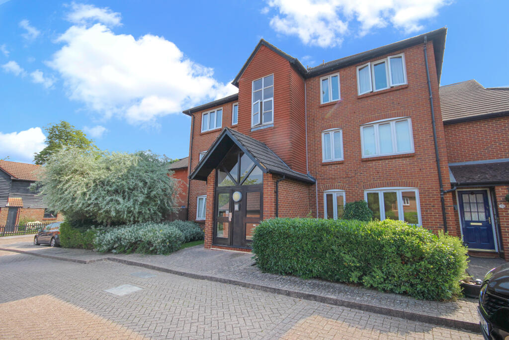 Main image of property: Warfield, Bracknell, RG42