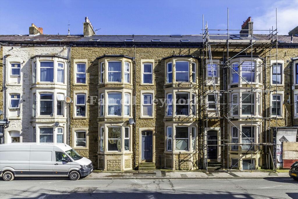 2-bed flat on Alexandra Road, Morecambe, £129,950