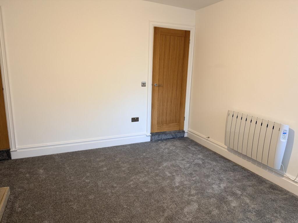 House in Portsmouth - View 4