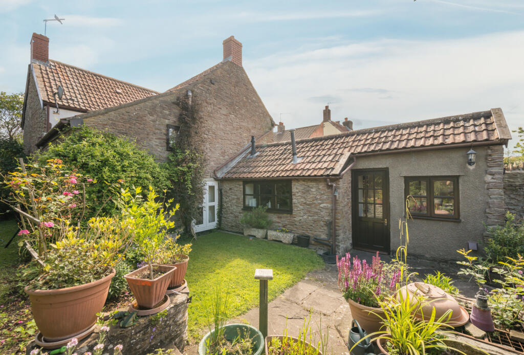 Main image of property: Watleys End Road, Winterbourne, BRISTOL, BS36