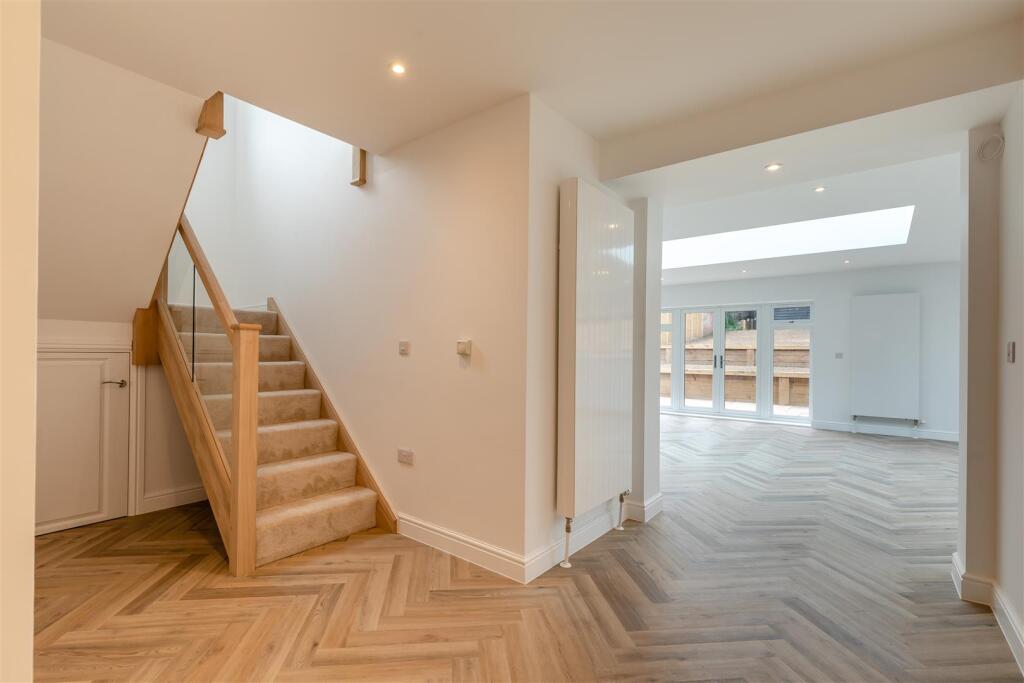 House in Rochester - View 4