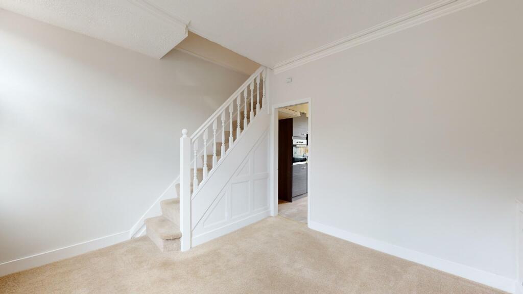 House in Leeds, Cross Green, Otley - View 3