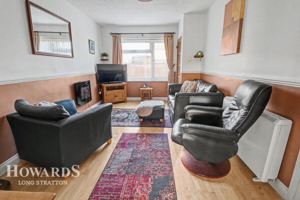 3-bed terraced on St Leger, Long Stratton, £210,000