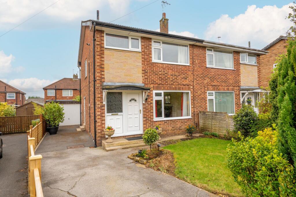 Main image of property: Hookstone Way, Harrogate, HG2