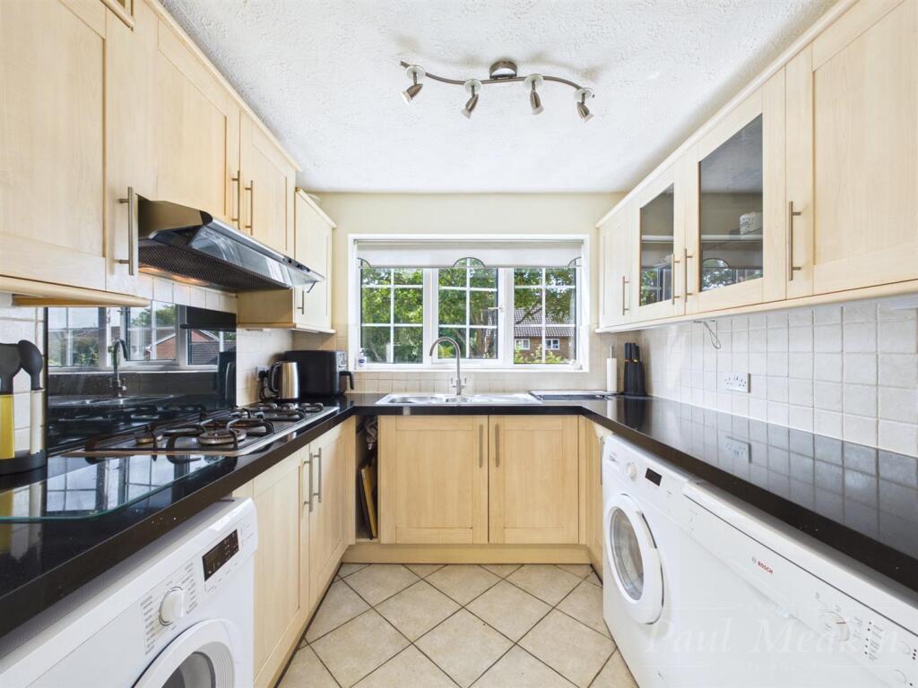 House in London - View 3