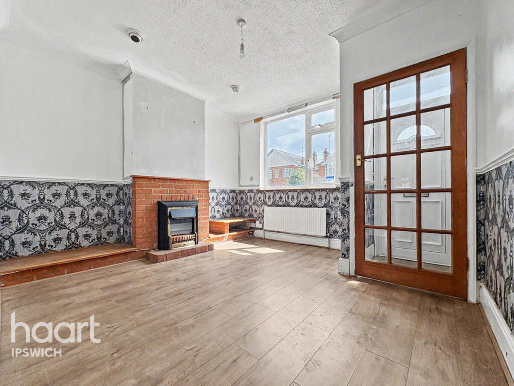 Tuddenham Avenue, Ipswich - View 2