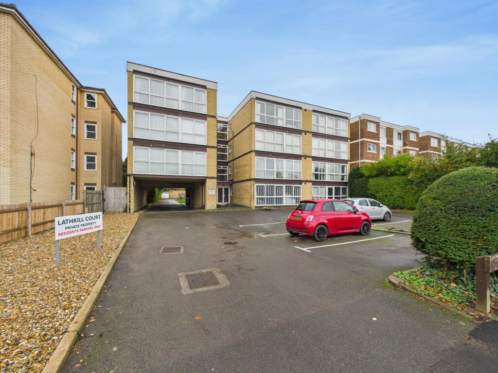 1-bed flat on Lathkill Court, Hayne Road, Beckenham, Kent, BR3, £235,000