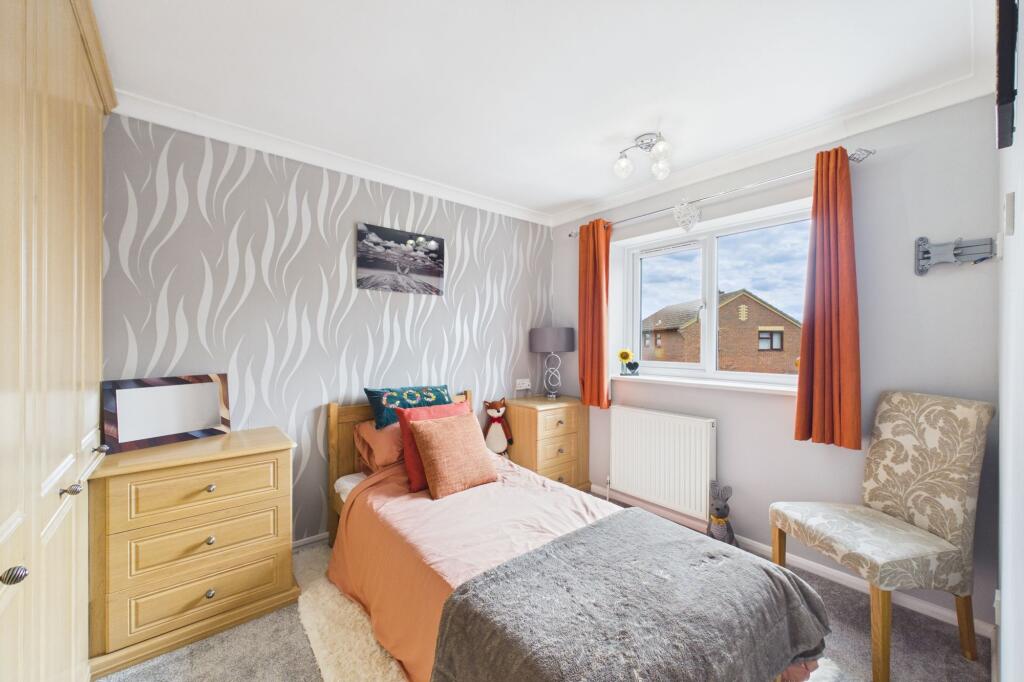 House in Thetford, Cloverfields - More