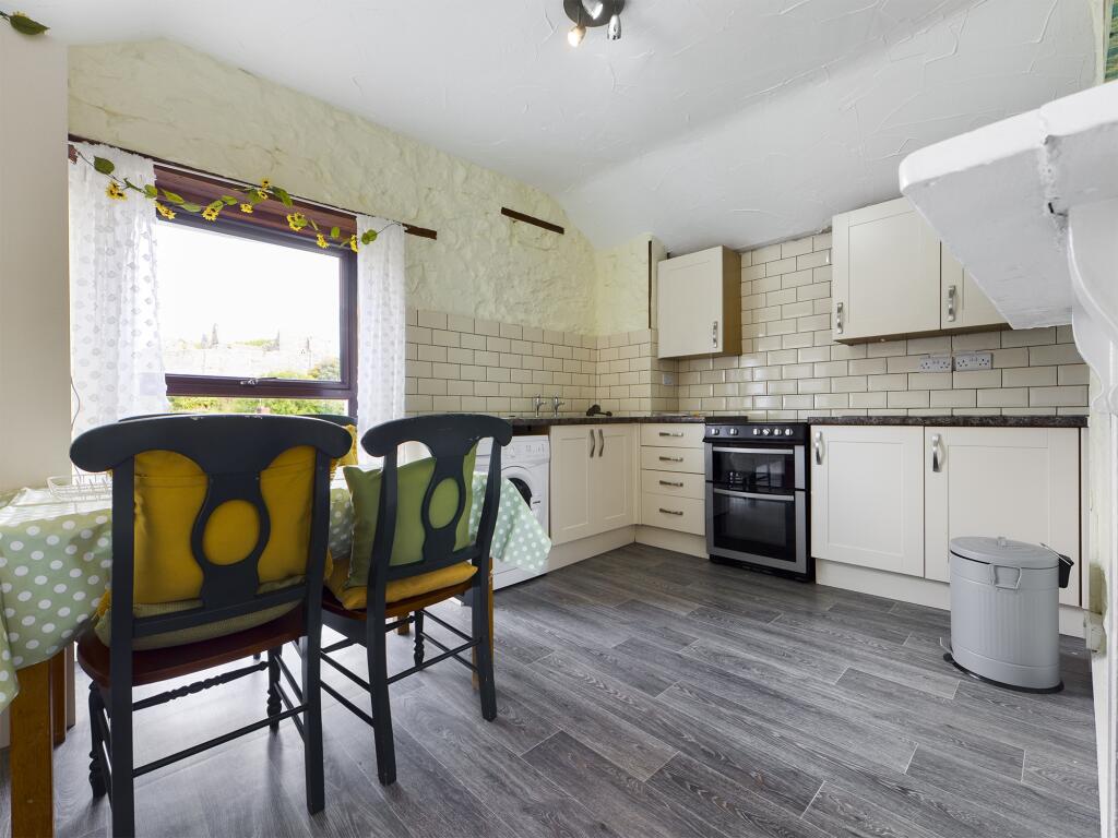 Apartment in Mumbles, Oystermouth - View 4