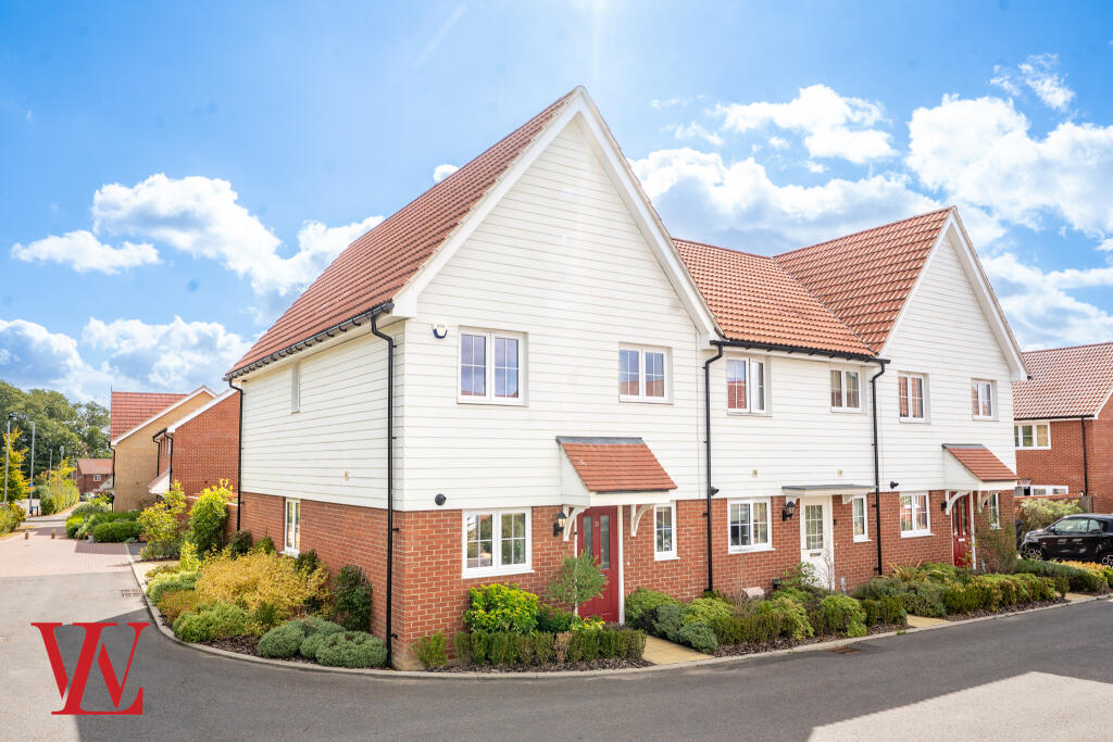 3-bed terraced on Ellis Drive, Bishop's Stortford, Hertfordshire, £475,000