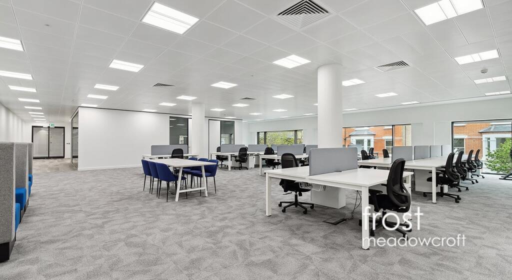 Kings House Hammersmith Rd W6 office to let 29.jpg