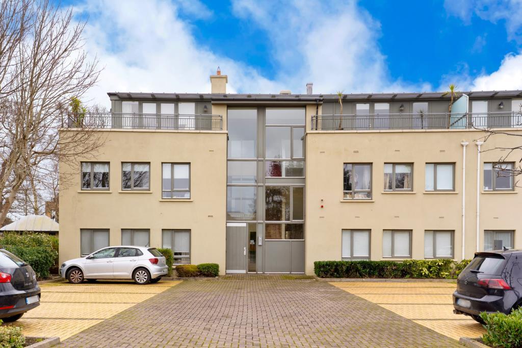 Main image of property: 18 Beckett Hall, Carrickmines Wood, Dublin 18, D18 AE12