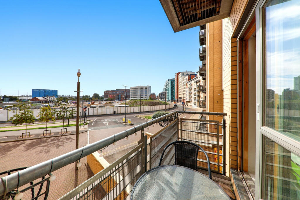 Apartment in Leeds - View 4