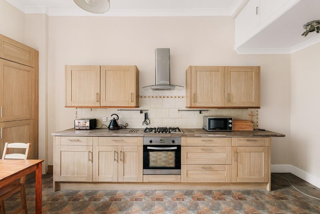 Apartment in Glasgow, Partickhill, Partick - View 5