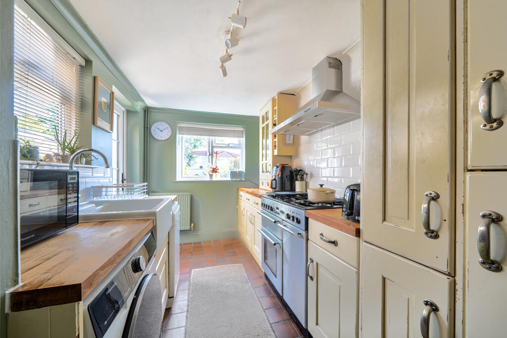 House in Dacorum, Apsley - View 5