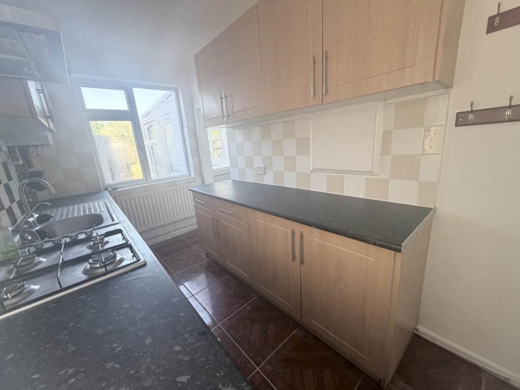 House in Willenhall, Old Heath - View 4