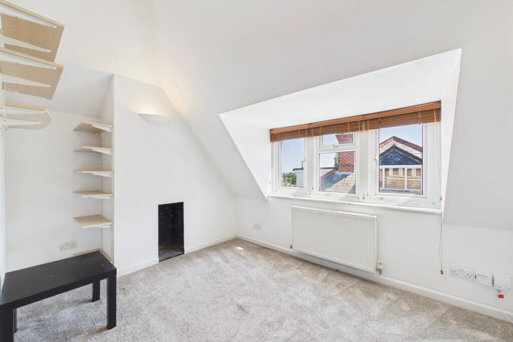Tilehurst Road, Reading, Berkshire, RG30 - View 3