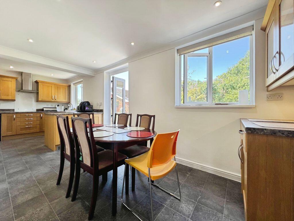 House in Bolton, Greater Manchester - View 4