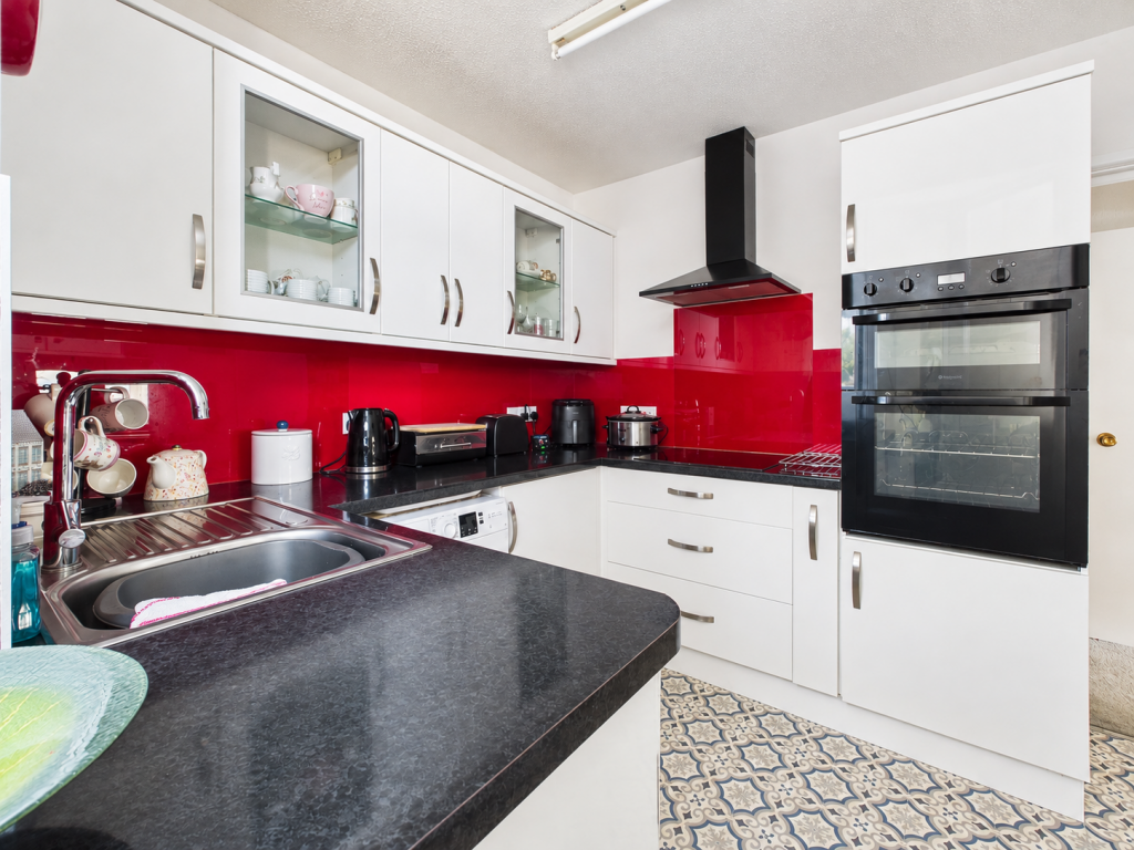 Apartment in Plymouth - View 4