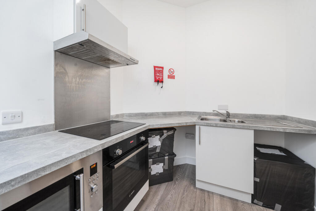 Apartment in London - More