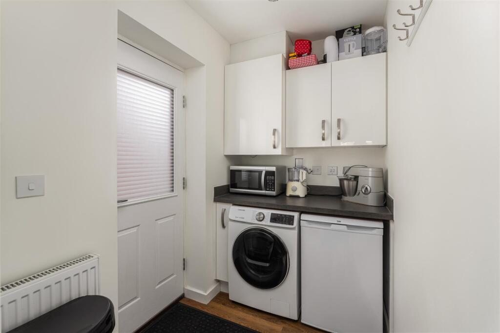 House in Cherwell, Banbury Rise, Banbury - More
