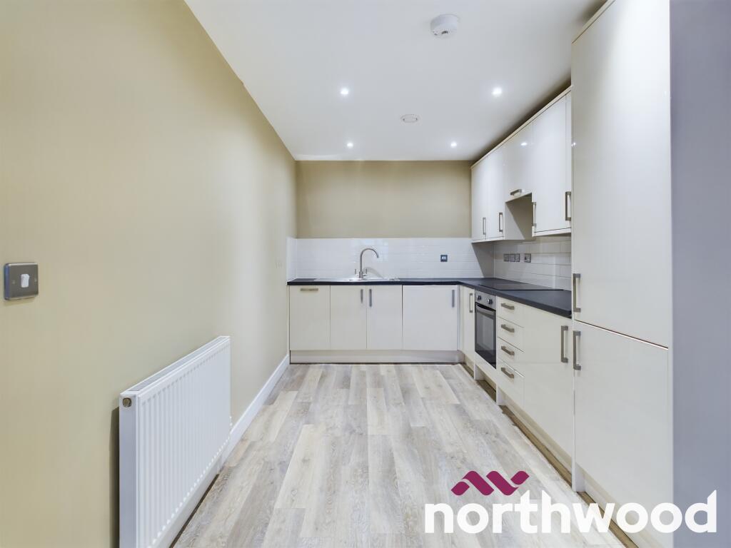 Apartment in Chelmsford - View 2