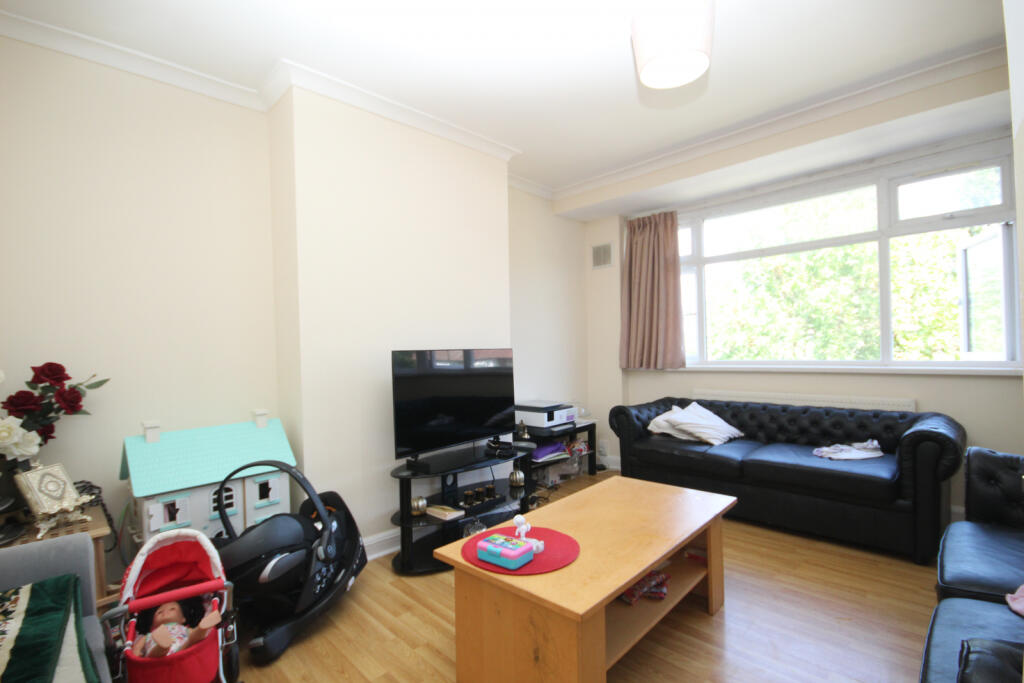 Apartment in London - View 3