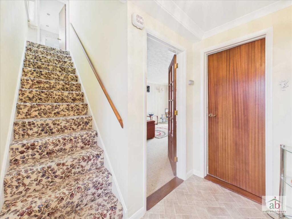 Birchwood Drive, Rushmere S. Andrew photo 2