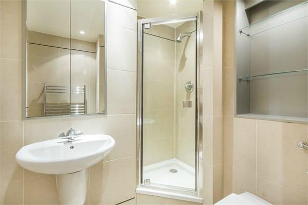 Apartment in London - View 5