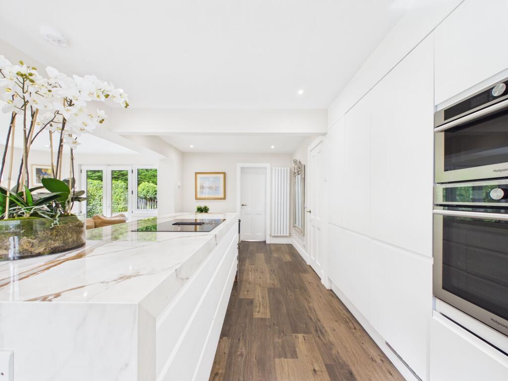 House in Motherwell - More