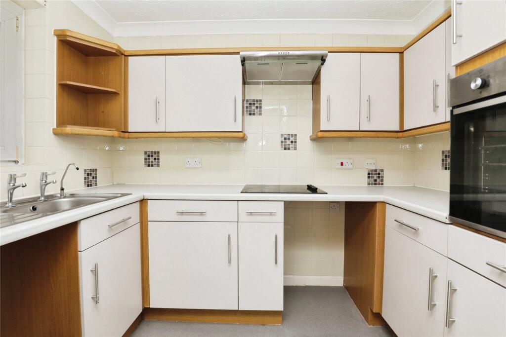 Stirling Court, Churchtown photo 4