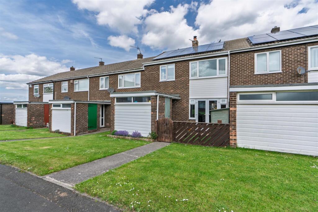 3-bed terraced on Shillaw Place, Burradon, Cramlington, NE23, £150,000