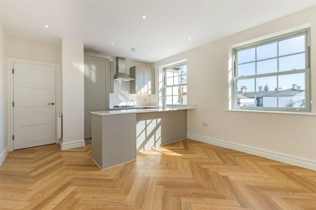 Main image of property: Flat 4 The Atelier, 8 Upper High Street, Winchester, Hampshire, SO23