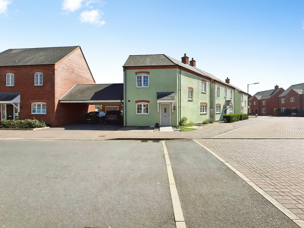 Main image of property: Siddington Drive, Aylesbury