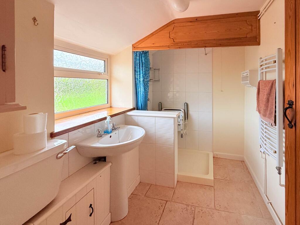 Additional image 4 of Lower Farm Lane, Corston